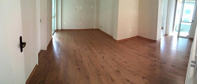 Comprar Pisos Laminados Eucafloor com Brilho Água Branca - Comprar Piso Laminado Eucafloor Prime Carvalho