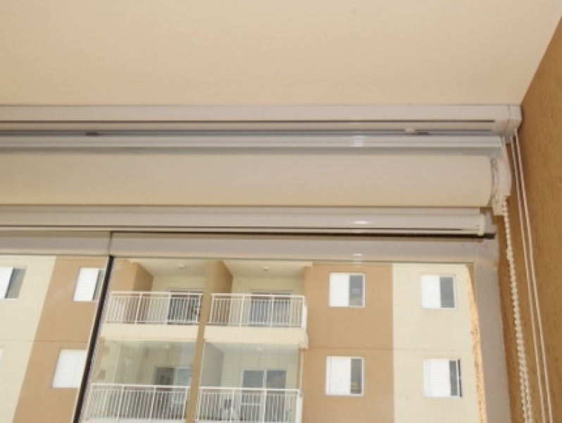 Cortinas Rolo com Trilho Deslizante Butantã - Cortina Rolo Blecaute